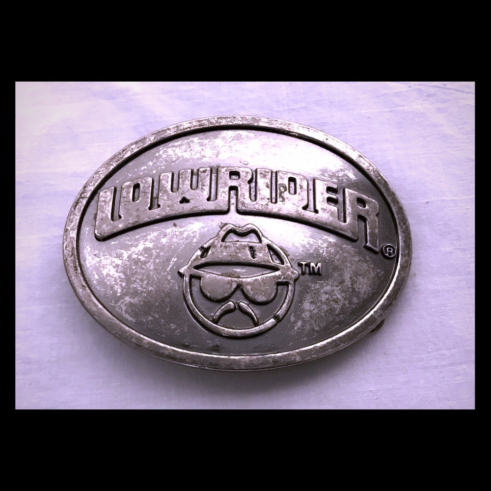 "Lowrider" belt buckle